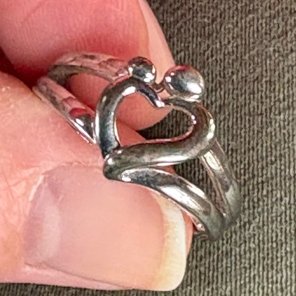 Silver Heart Embrace Ring sterling